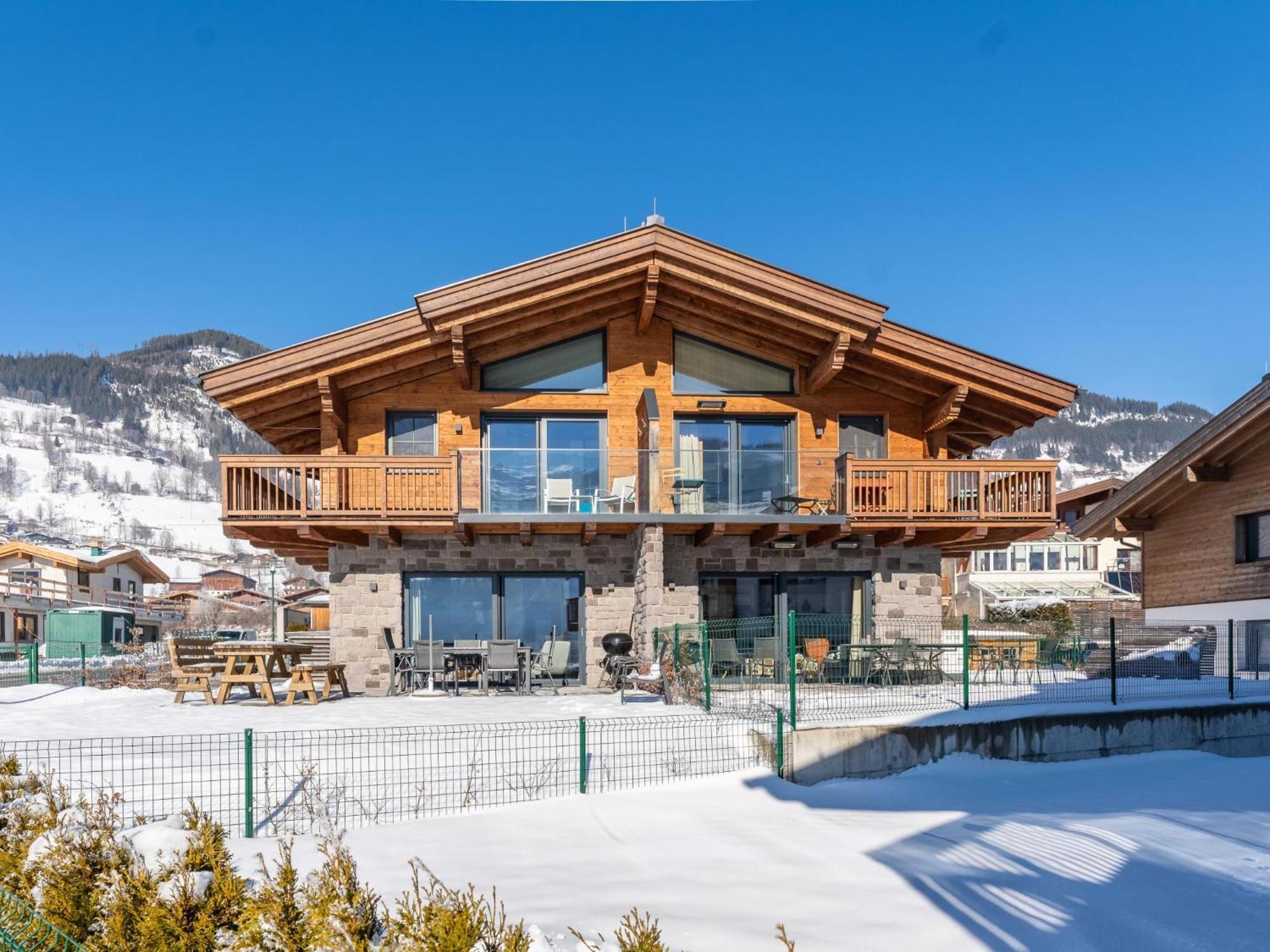 Tauern Lodge L ピーゼンドルフ エクステリア 写真
