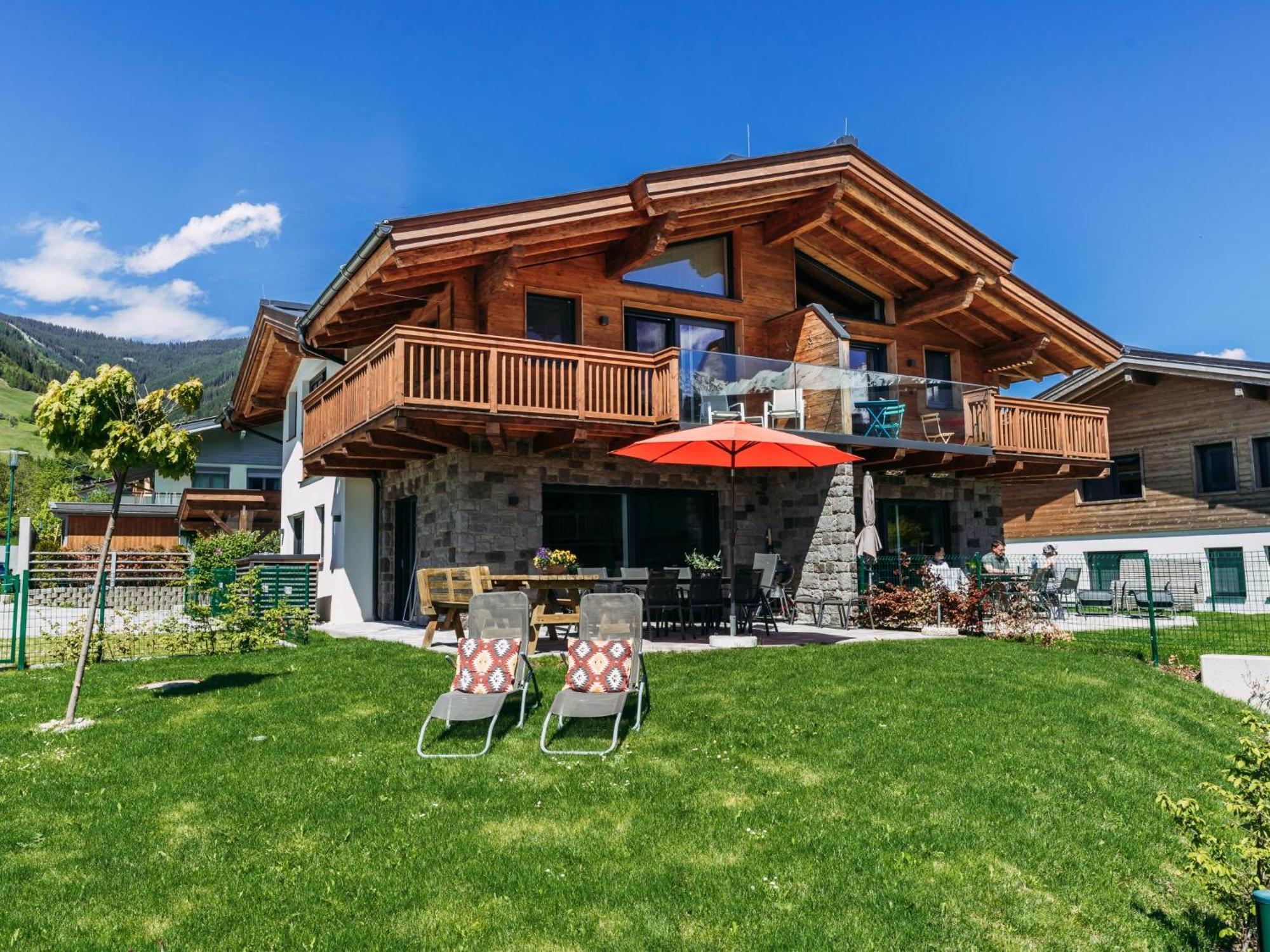 Tauern Lodge L ピーゼンドルフ エクステリア 写真