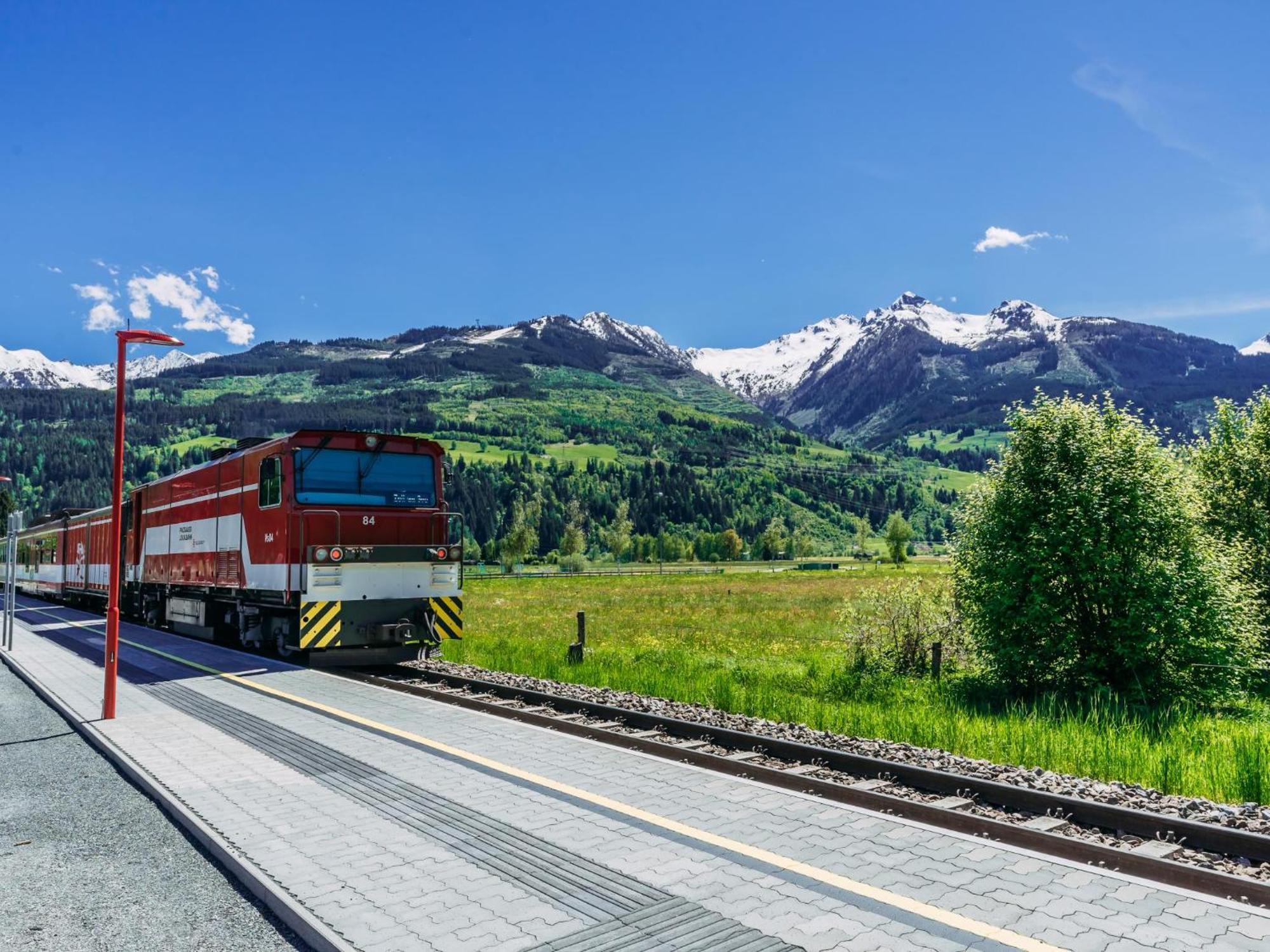 Tauern Lodge L ピーゼンドルフ エクステリア 写真