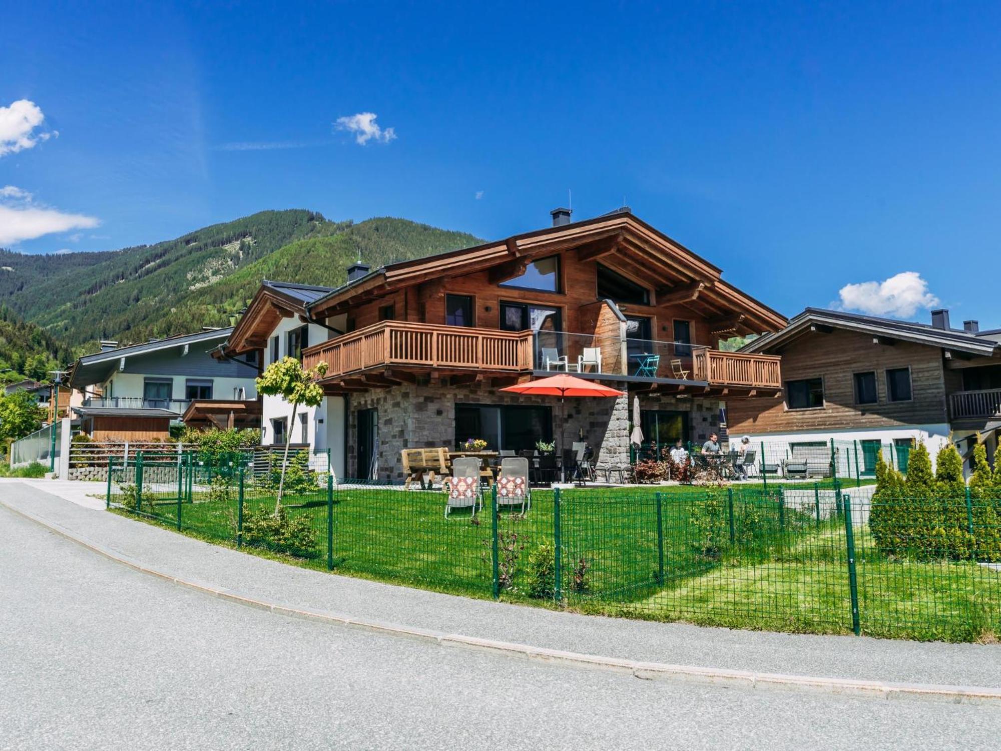 Tauern Lodge L ピーゼンドルフ エクステリア 写真